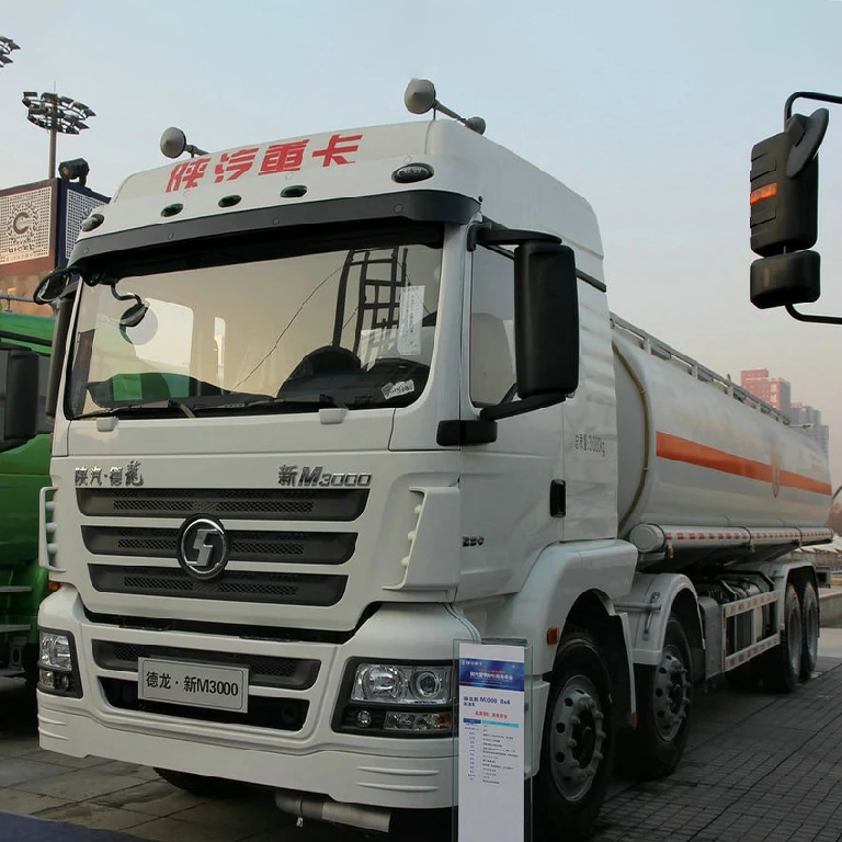SHACMAN M3000 8×4 Heavy-Duty Tanker Truck (1) SHACMAN M3000 8x4 Heavy-Duty Tanker Truck