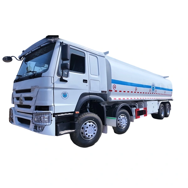 SINOTRUK HOWO 8×4 Tanker Truck Heavy Duty Liquid Transport Truck SINOTRUK HOWO 8×4 Tanker Truck Heavy Duty Liquid Transport Truck